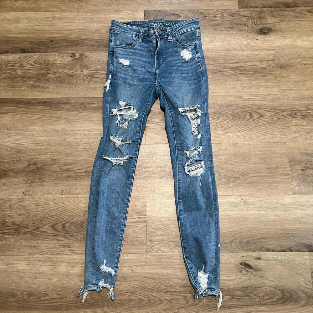 4 regular American eagle hi rise stretchy‎ jeans